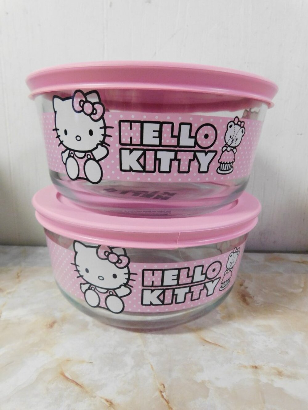 Pyrex Hello Kitty Round 4 Cup Storage Bowls NEW Set of 2